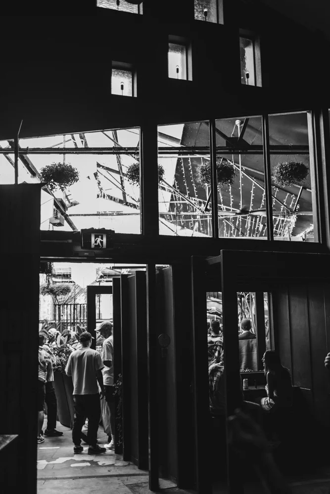 Bass.ic featuring Little Fritter