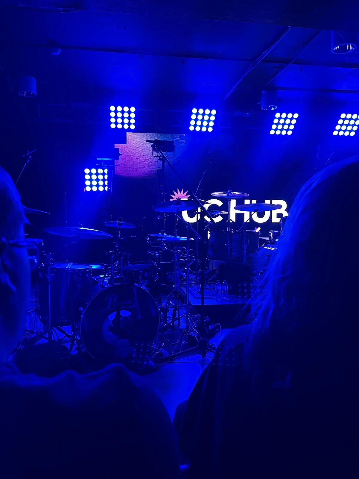 The Ultimate Superstars of Country Tribute Show